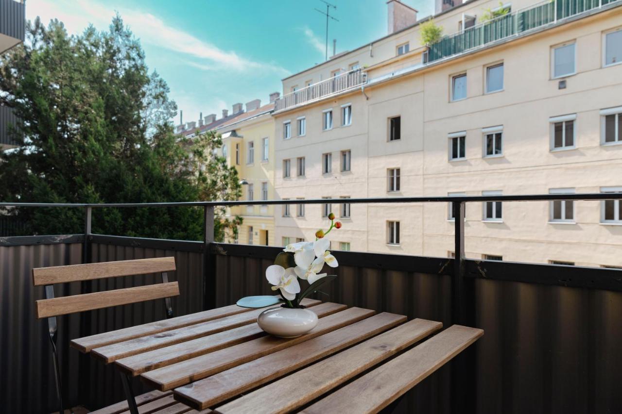Beautiful 2-Bedroom Apartment Near Schoenbrunn Vienna Luaran gambar