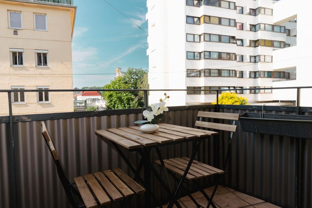 Beautiful 2-Bedroom Apartment Near Schoenbrunn Vienna Luaran gambar