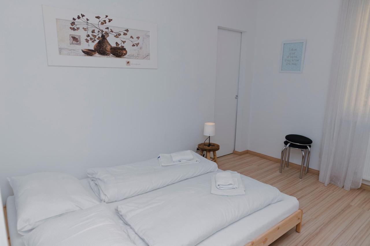 Beautiful 2-Bedroom Apartment Near Schoenbrunn Vienna Luaran gambar