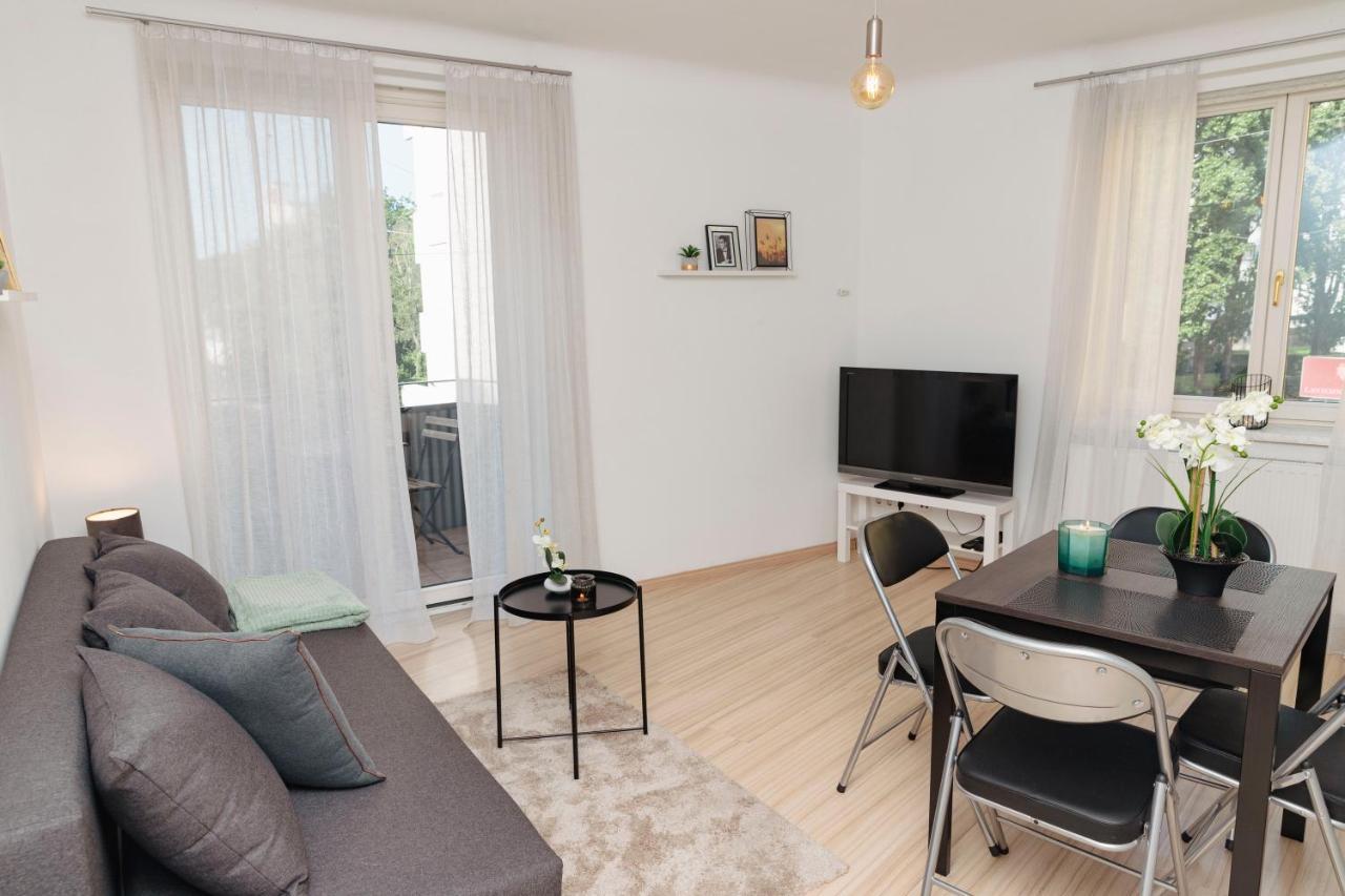 Beautiful 2-Bedroom Apartment Near Schoenbrunn Vienna Luaran gambar