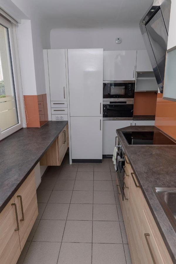 Beautiful 2-Bedroom Apartment Near Schoenbrunn Vienna Luaran gambar