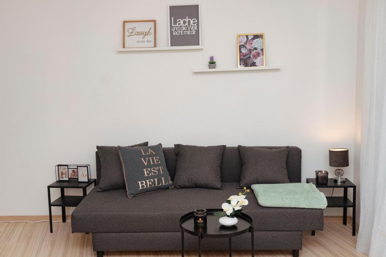 Beautiful 2-Bedroom Apartment Near Schoenbrunn Vienna Luaran gambar
